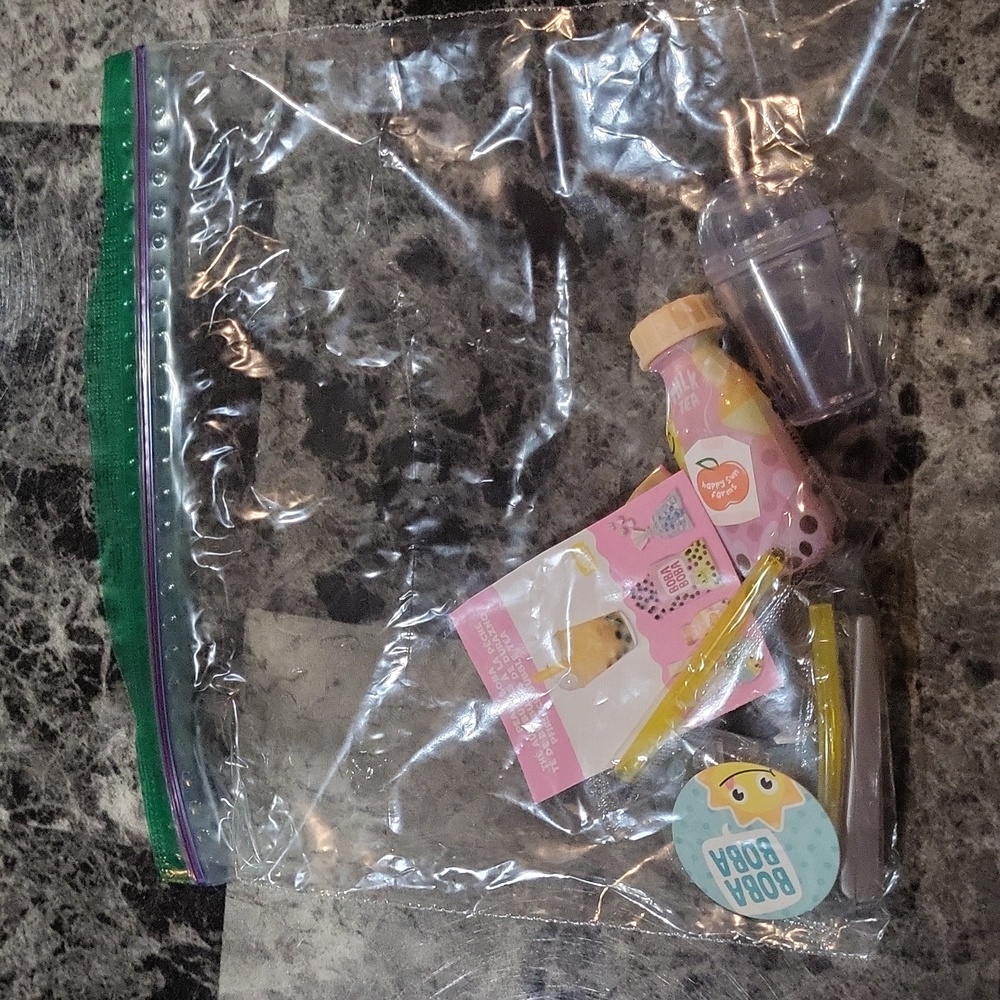 Miniverse Make It Mini Peach Boba - Picture 4 of 4